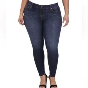 COPY - Torrid Bombshell Skinny Jean Premium Stretch Medium Wash Jeans Size 24T
